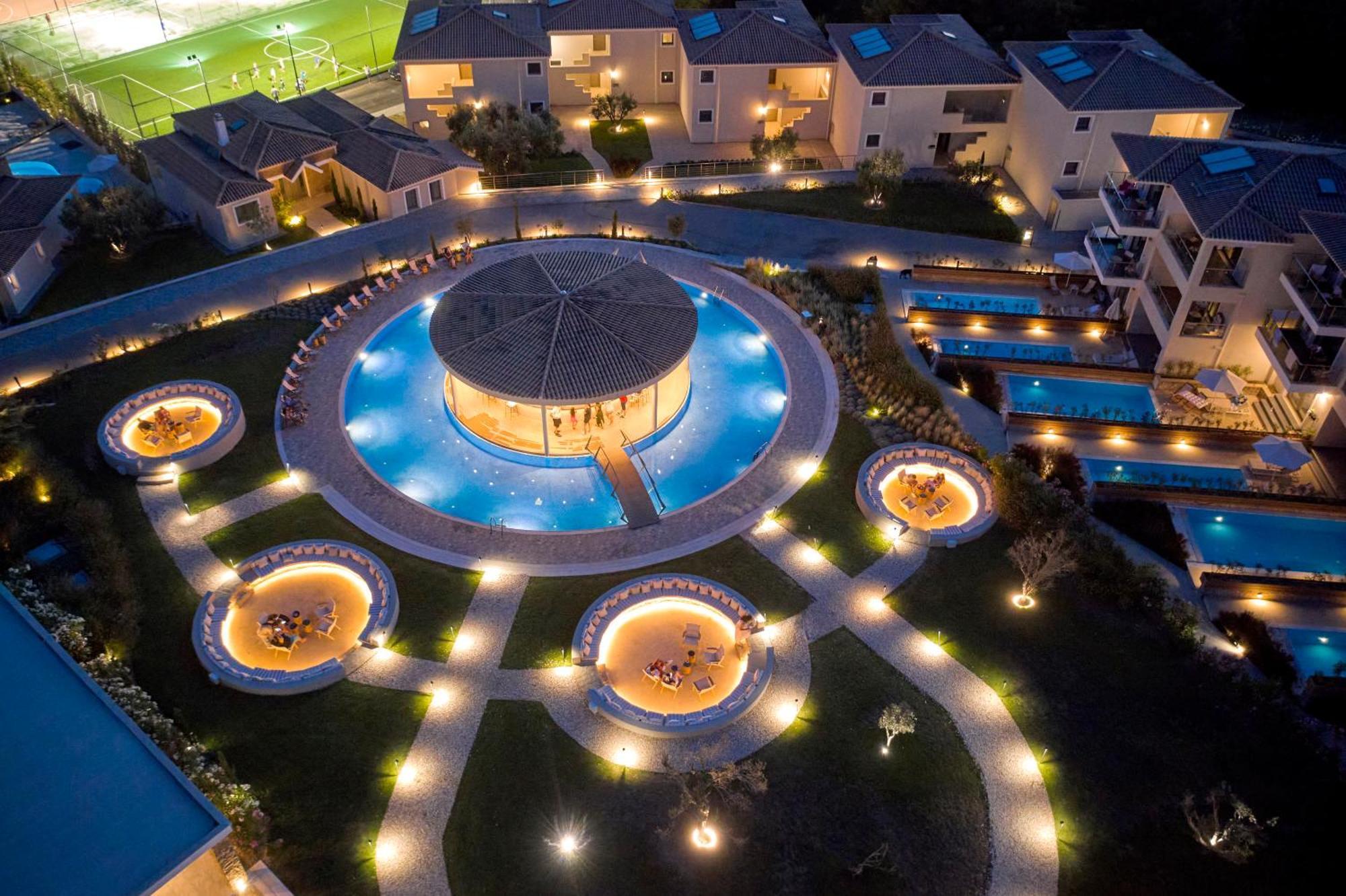 Ajul Luxury Hotel & Spa Resort, A Registry Collection Hotel Ajía Paraszkeví Kültér fotó